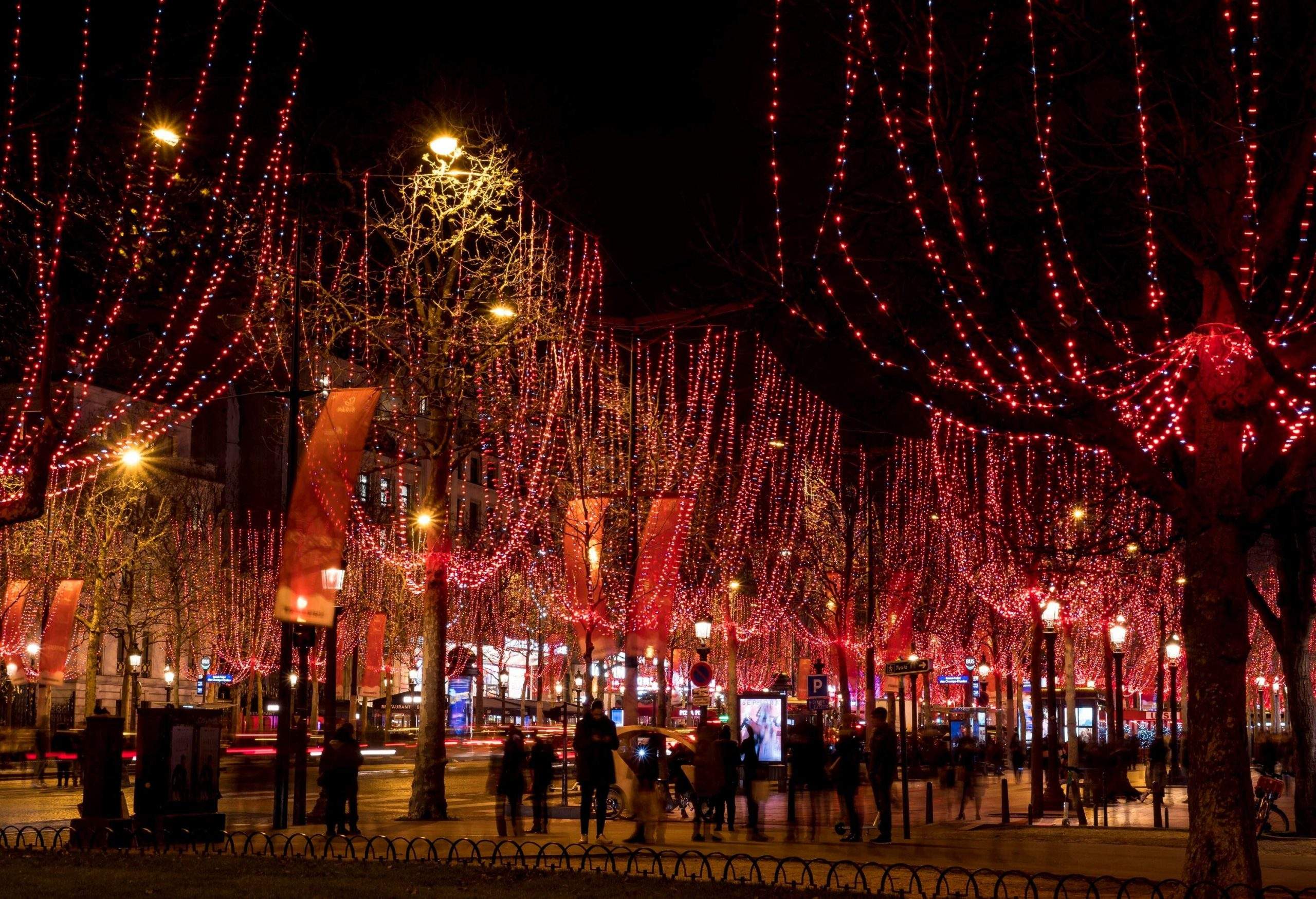 10 Festliche Aktivitäten an Weihnachten in Paris 2023 | KAYAK