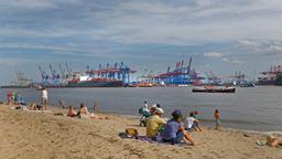 Finde Zugtickets nach Hamburg